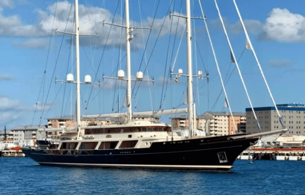 Jeff Bezos Oceanco'da 127 metrelik bir yelkenli yat inşa ediyor